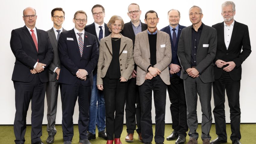 Representatives of the new members and the Executive Board of DAM (Deutsche Allianz Meeresforschung)