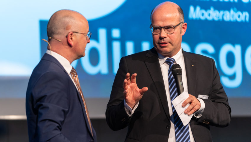 Moderator Karsten Schwanke im Gespräch mit Michael Bruno Klein, Vorstandsvorsitzender der DAM