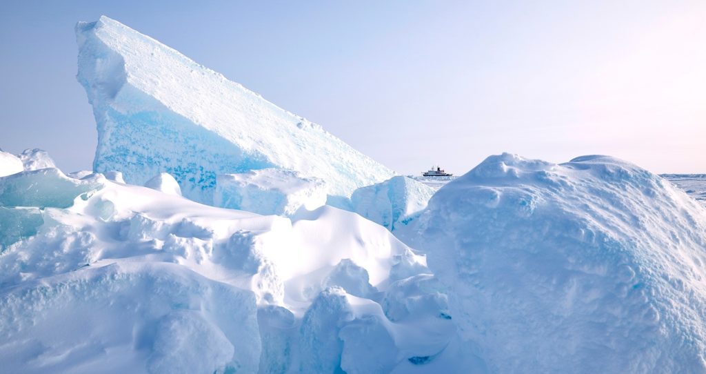 POLARSTERN im arktischen Eis, 2020
