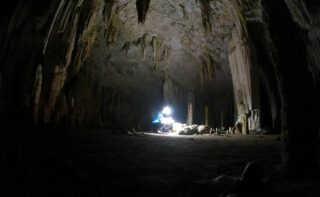 Höhlenmineralien in einer Höhle in Brasilien sind eines der Klimaarchive das für die Rekonstruktion vergangenen Klimas genutzt werden kann.