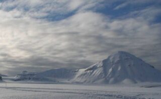 Wolken über Ny Alesund Wolken über Ny Alesund