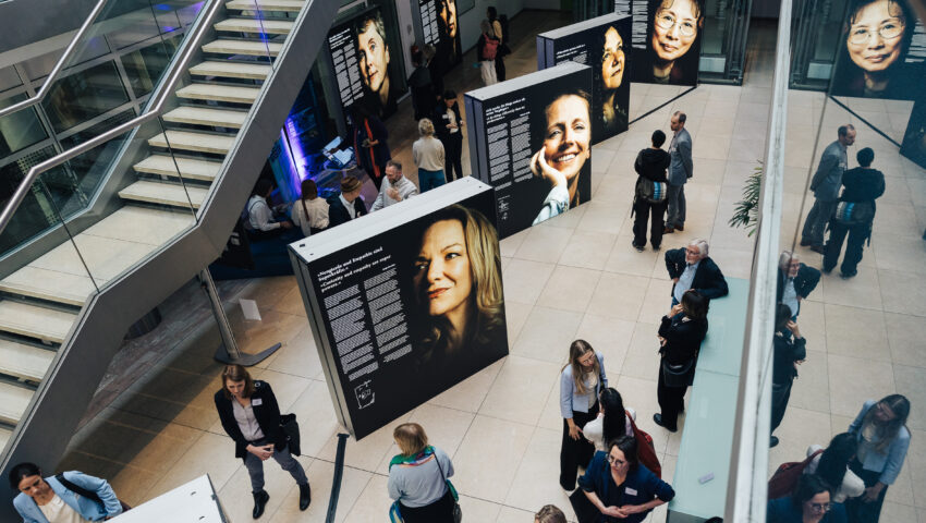 Ausstellungseröffnung "Breaking The Surface. Frauen In der Meeresforschung" am 23.4.2026